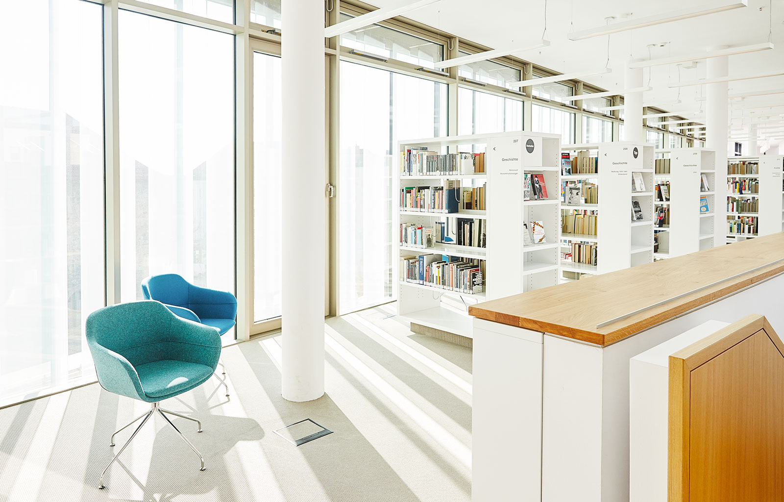 Bibliothek außen – NDHBIBO 11